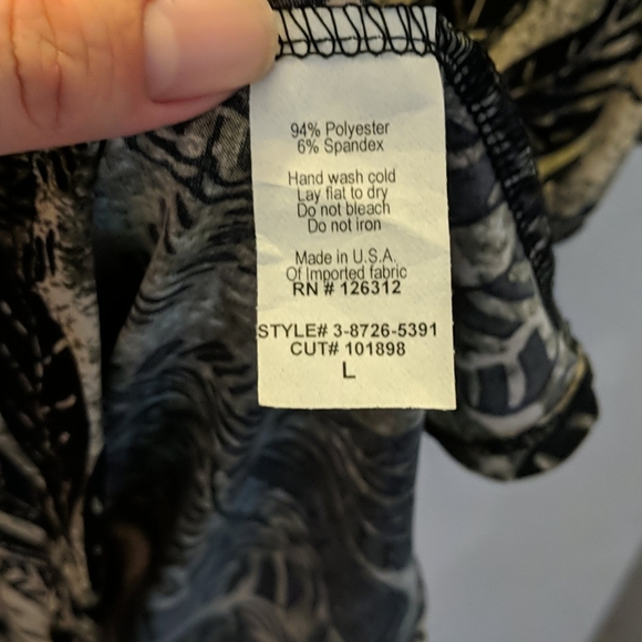 Dressy Tropical Blouse NWOT - Picture 3 of 4